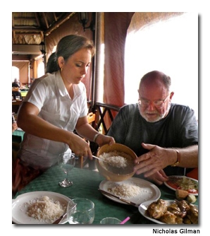 The airy, outdoor restaurant El Aljibe is located in a section of town called Miramar.